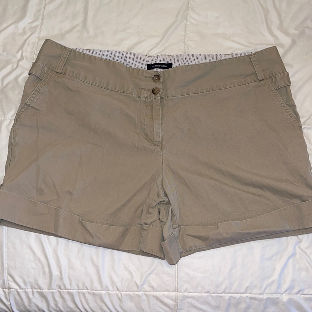 Size 16 Land’s End khaki cuffed shorts. EUC.